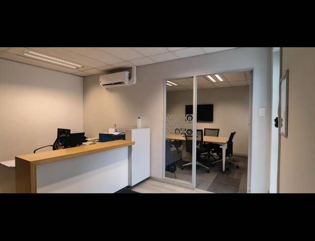 BUSINESS PROPERTY TO RENT IN LYNNWOOD MANOR